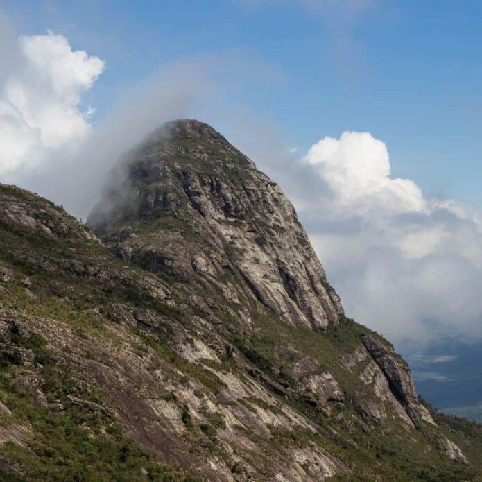 Pico Agulhinha - Pico dos Horizontes