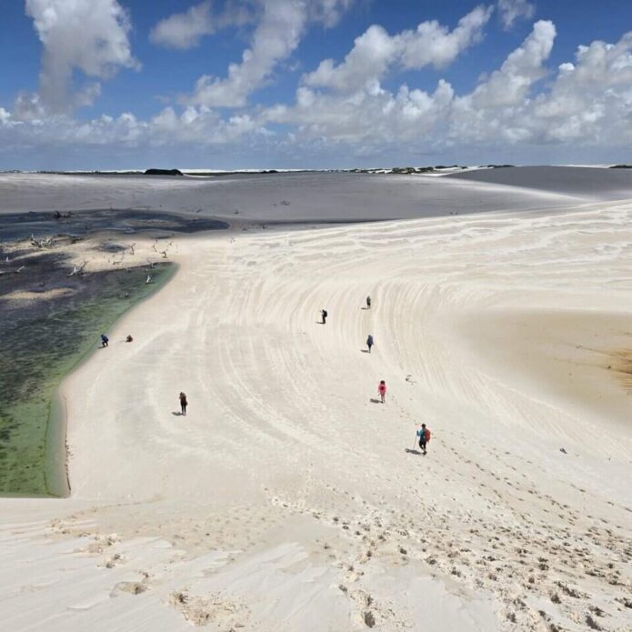 Travessia Lençóis Maranhenses entre dunas e lagoas