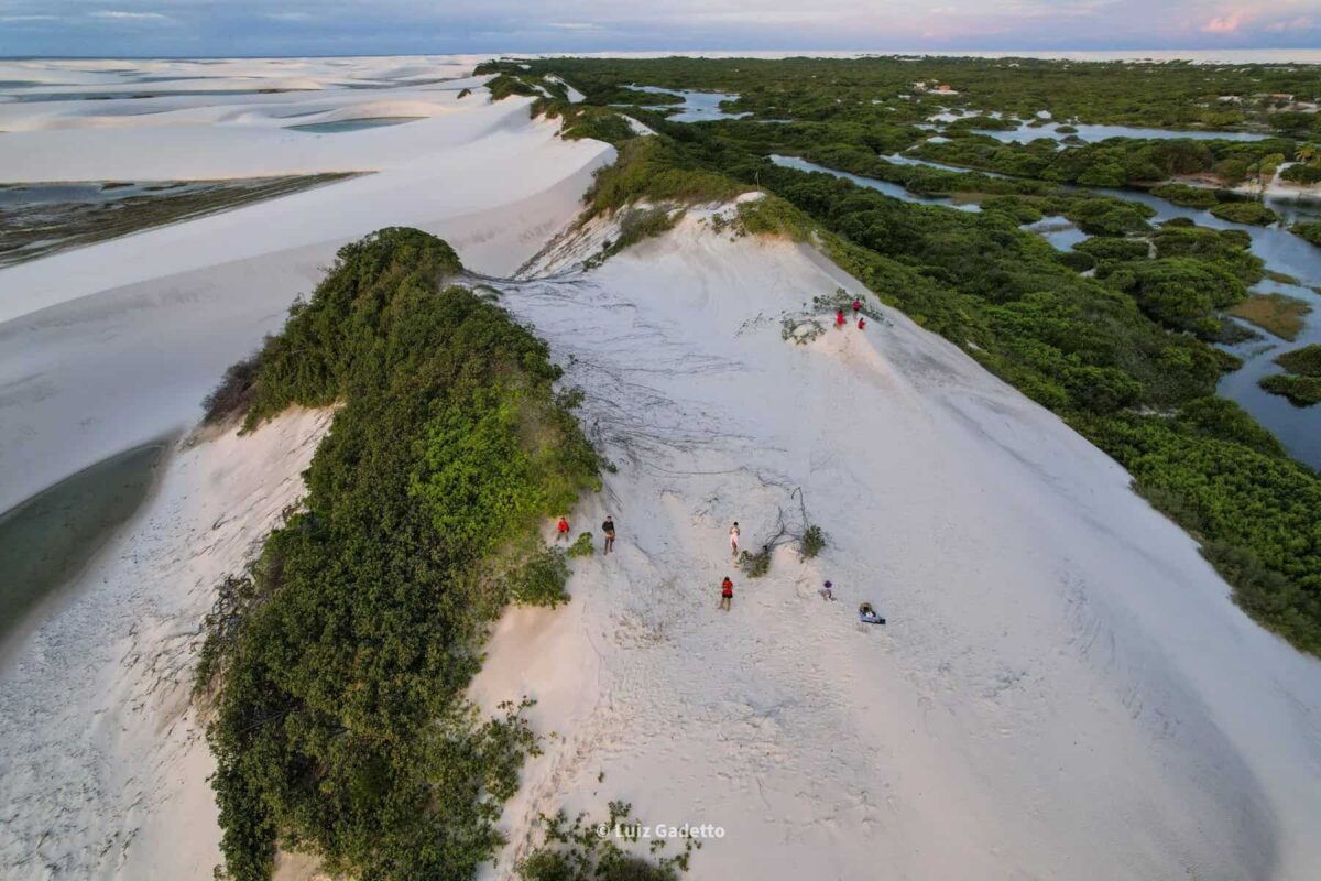 Travessia Lençóis Maranhenses entre dunas e lagoas